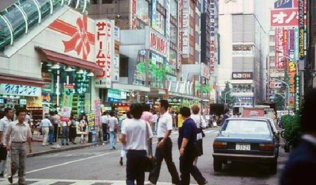 日本街头搭讪中出在线观看的简单介绍